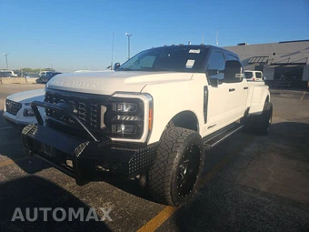 2023 Ford Super Duty F-350 Lariat Crew Cab Long Bed DRW