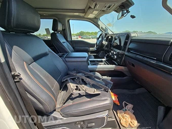 2023 Ford Super Duty F-350 Lariat Crew Cab Medium Bed - miniatura 8