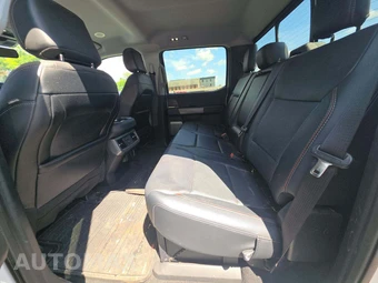 2023 Ford Super Duty F-350 Lariat Crew Cab Medium Bed - miniatura 10