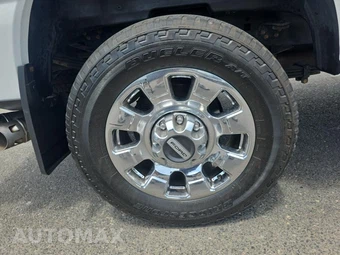 2023 Ford Super Duty F-350 Lariat Crew Cab Medium Bed - miniatura 10