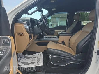 2023 Ford Super Duty F-350 Lariat Crew Cab Medium Bed - miniatura 13