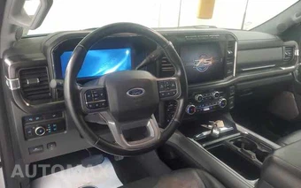2023 Ford Super Duty F-350 Lariat Crew Cab Medium Bed - miniatura 11