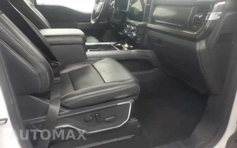 2023 Ford Super Duty F-350 Lariat Crew Cab Medium Bed - miniatura 22