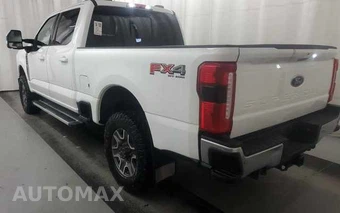2023 Ford Super Duty F-350 Lariat Crew Cab Medium Bed - miniatura 4