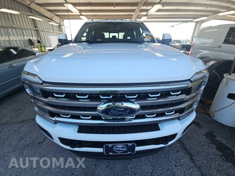 2023 Ford Super Duty F-350 Lariat Crew Cab Medium Bed - miniatura 2