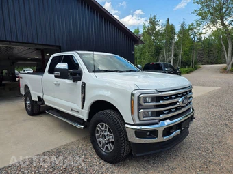 2023 Ford Super Duty F-350 Lariat Extended Cab Long Bed w/Rear Doors - miniatura 12