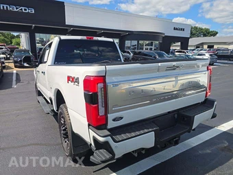 2023 Ford Super Duty F-350 Platinum Crew Cab Medium Bed - miniatura 2