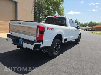2023 Ford Super Duty F-350 Platinum Crew Cab Medium Bed - miniatura 3