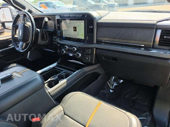 2023 Ford Super Duty F-350 Platinum Crew Cab Medium Bed - miniatura 19