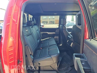 2023 Ford Super Duty F-350 Platinum Crew Cab Medium Bed - miniatura 16