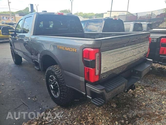 2023 Ford Super Duty F-350 Platinum Crew Cab Medium Bed - miniatura 2