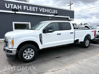 2023 Ford Super Duty F-350 XLT Crew Cab Long Bed - miniatura 1