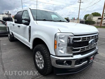 2023 Ford Super Duty F-350 XLT Crew Cab Long Bed - miniatura 10