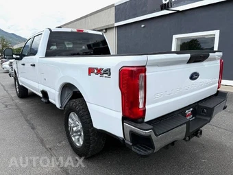 2023 Ford Super Duty F-350 XLT Crew Cab Long Bed - miniatura 14