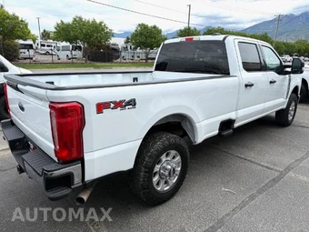 2023 Ford Super Duty F-350 XLT Crew Cab Long Bed - miniatura 15