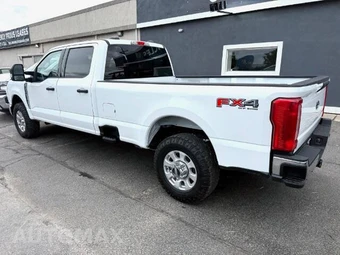 2023 Ford Super Duty F-350 XLT Crew Cab Long Bed - miniatura 19