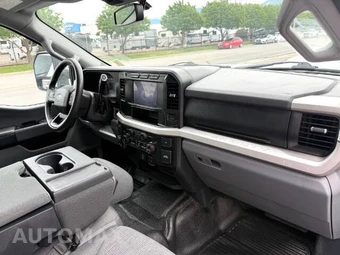 2023 Ford Super Duty F-350 XLT Crew Cab Long Bed - miniatura 44
