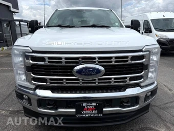 2023 Ford Super Duty F-350 XLT Crew Cab Long Bed - miniatura 7