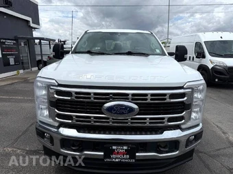 2023 Ford Super Duty F-350 XLT Crew Cab Long Bed - miniatura 9