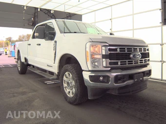 2023 Ford Super Duty F-350 XLT Crew Cab Long Bed - miniatura 3