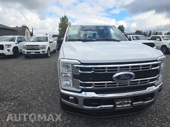 2023 Ford Super Duty F-350 XLT Crew Cab Long Bed - miniatura 2