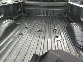 2023 Ford Super Duty F-350 XLT Crew Cab Long Bed - miniatura 4