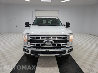 2023 Ford Super Duty F-350 XLT Crew Cab Long Bed - miniatura 2