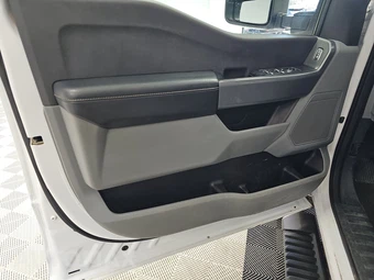 2023 Ford Super Duty F-350 XLT Crew Cab Long Bed - miniatura 9