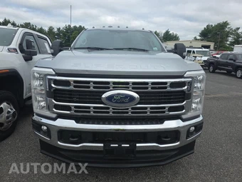 2023 Ford Super Duty F-350 XLT Crew Cab Long Bed DRW - miniatura 2