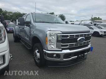 2023 Ford Super Duty F-350 XLT Crew Cab Long Bed DRW - miniatura 3