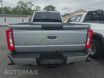 2023 Ford Super Duty F-350 XLT Crew Cab Long Bed DRW - miniatura 5