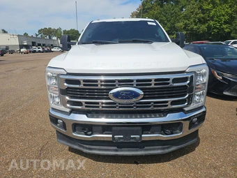 2023 Ford Super Duty F-350 XLT Regular Cab Long Bed - miniatura 2