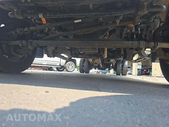 2023 Ford Super Duty F-450 Cab Chassis XL Regular Cab DRW - miniatura 17