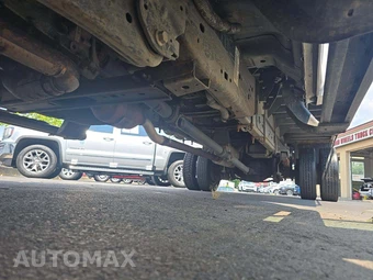 2023 Ford Super Duty F-450 Cab Chassis XL Regular Cab DRW - miniatura 7