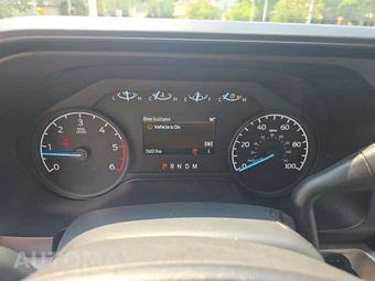 2023 Ford Super Duty F-450 Cab Chassis XL Regular Cab DRW - miniatura 9