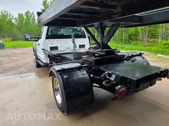 2023 Ford Super Duty F-450 Cab Chassis XL Regular Cab DRW - miniatura 5