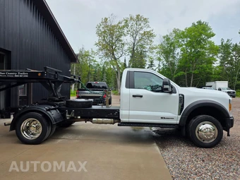 2023 Ford Super Duty F-450 Cab Chassis XL Regular Cab DRW - miniatura 9
