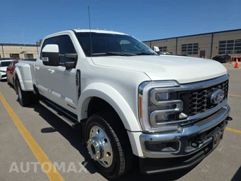 2023 Ford Super Duty F-450 LARIAT Crew Cab Long Bed DRW - miniatura 3