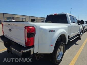2023 Ford Super Duty F-450 LARIAT Crew Cab Long Bed DRW - miniatura 4