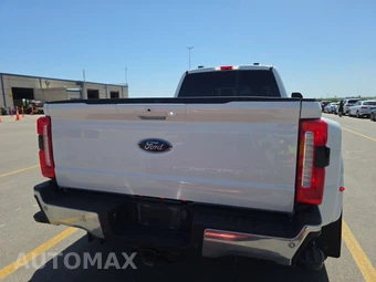 2023 Ford Super Duty F-450 LARIAT Crew Cab Long Bed DRW - miniatura 5