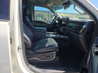 2023 Ford Super Duty F-450 LARIAT Crew Cab Long Bed DRW - miniatura 8