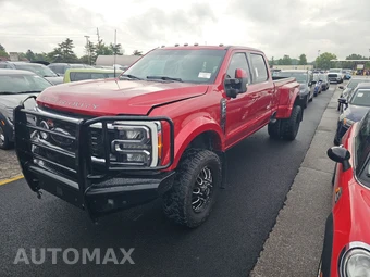 2023 Ford Super Duty F-450 LARIAT Crew Cab Long Bed DRW