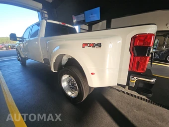 2023 Ford Super Duty F-450 LARIAT Crew Cab Long Bed DRW - miniatura 6