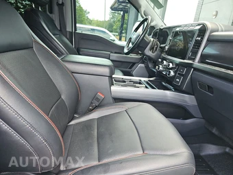 2023 Ford Super Duty F-450 LARIAT Crew Cab Long Bed DRW - miniatura 8
