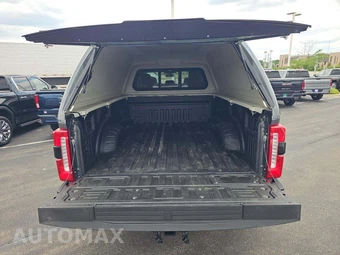 2023 Ford Super Duty F-450 LARIAT Crew Cab Long Bed DRW - miniatura 14