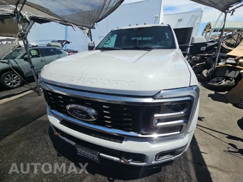 2023 Ford Super Duty F-450 Limited Crew Cab Long Bed DRW - miniatura 2