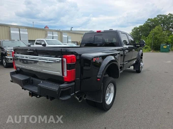 2023 Ford Super Duty F-450 Platinum Crew Cab Long Bed DRW - miniatura 3
