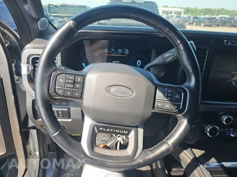 2023 Ford Super Duty F-450 Platinum Crew Cab Long Bed DRW - miniatura 10