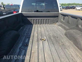 2023 Ford Super Duty F-450 Platinum Crew Cab Long Bed DRW - miniatura 16