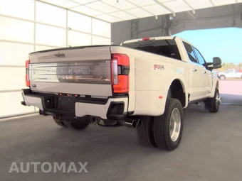2023 Ford Super Duty F-450 Platinum Crew Cab Long Bed DRW - miniatura 4